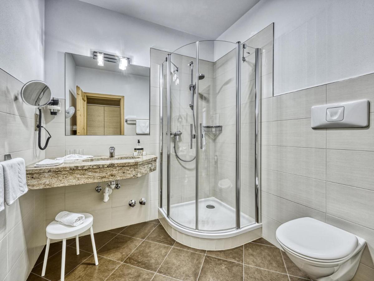 Hotel Traubenheim Tirolo Zewnętrze zdjęcie
