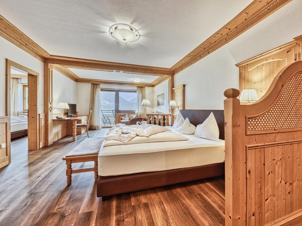 Hotel Traubenheim Tirolo Zewnętrze zdjęcie
