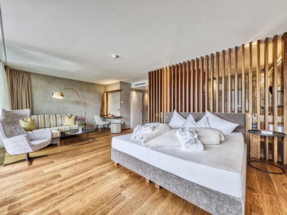 Hotel Traubenheim Tirolo Zewnętrze zdjęcie