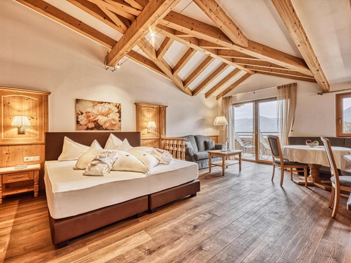 Hotel Traubenheim Tirolo Zewnętrze zdjęcie