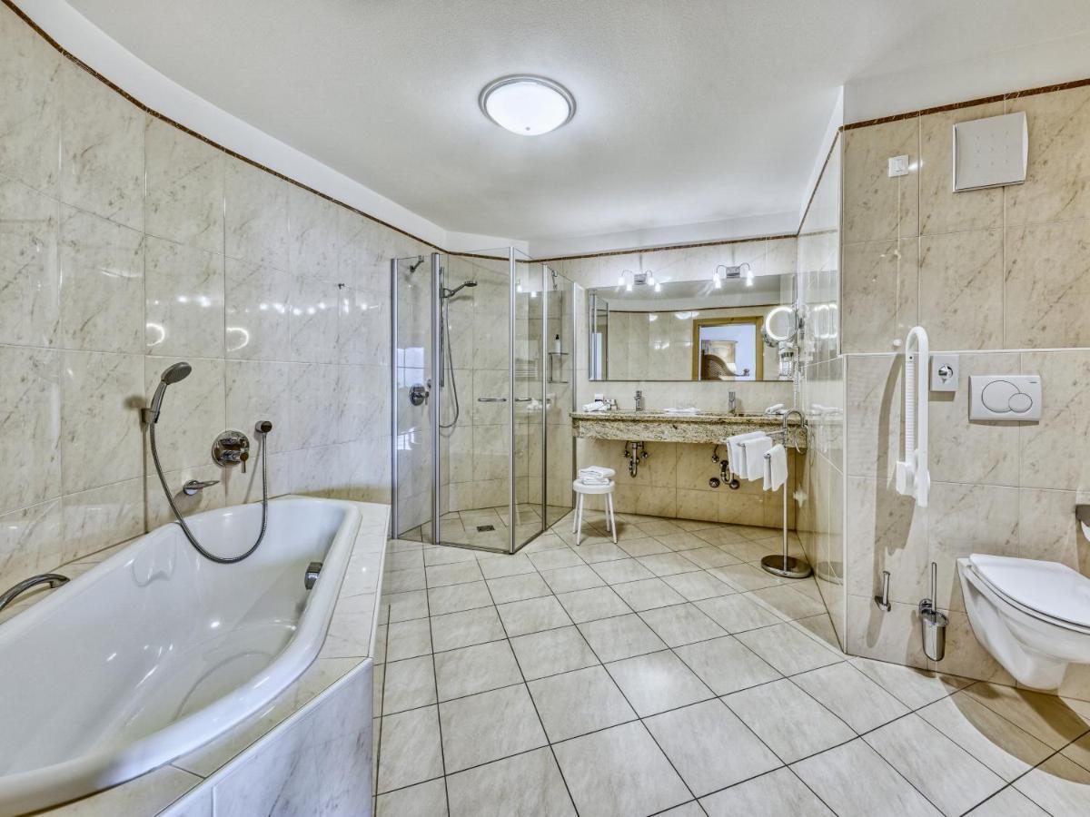 Hotel Traubenheim Tirolo Zewnętrze zdjęcie