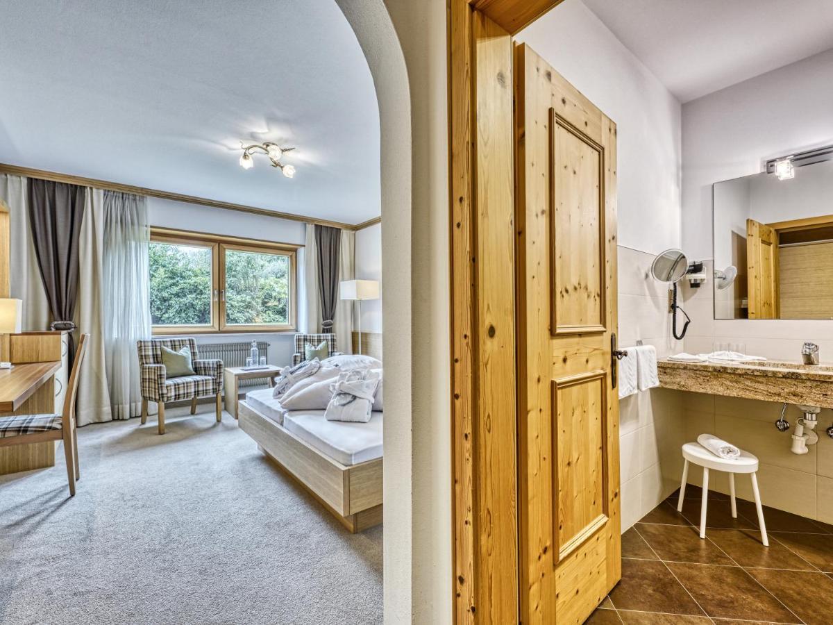 Hotel Traubenheim Tirolo Zewnętrze zdjęcie