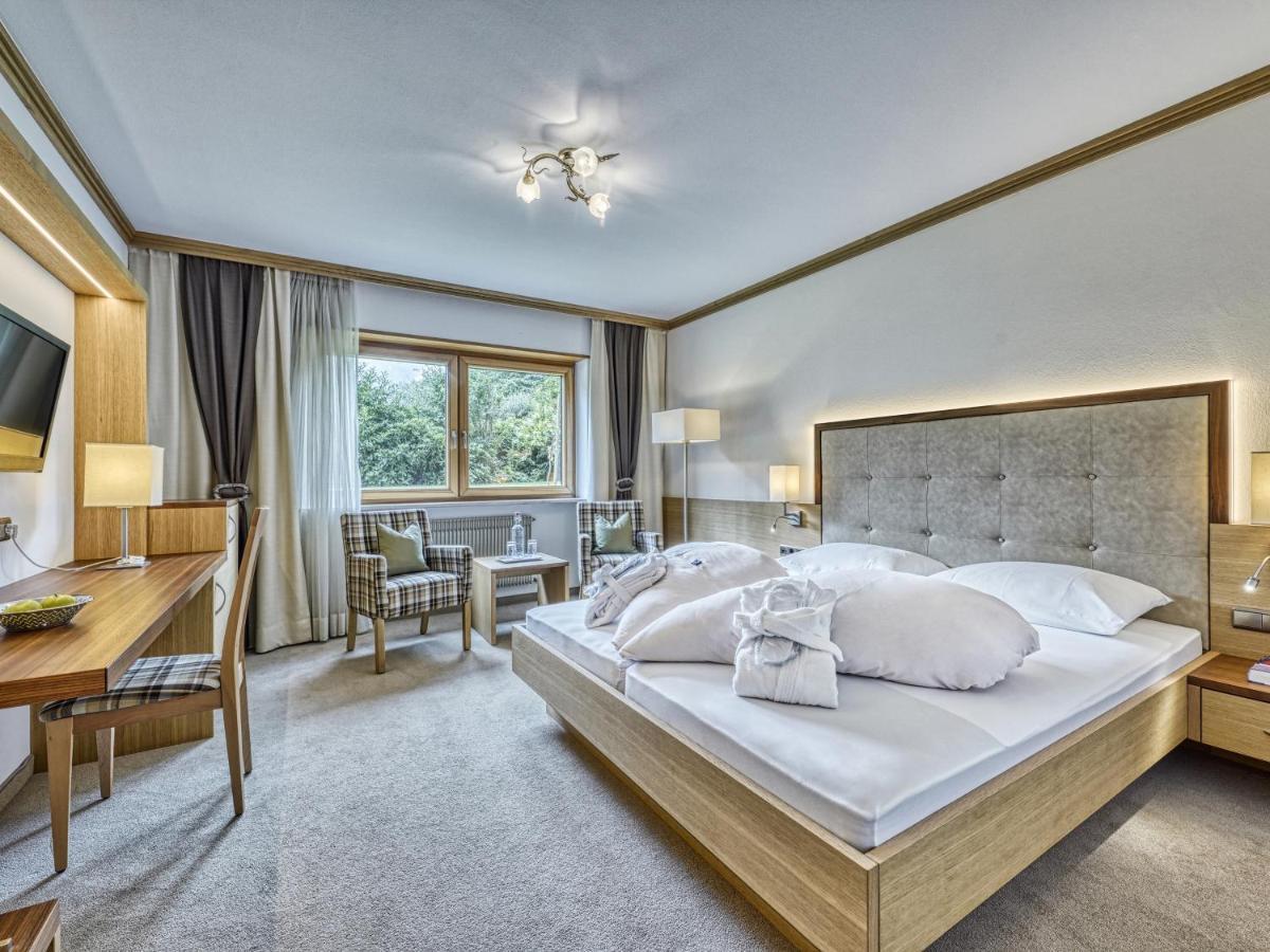 Hotel Traubenheim Tirolo Zewnętrze zdjęcie